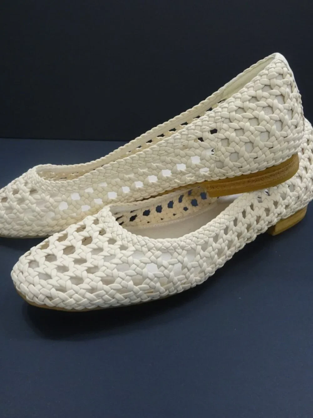 TOMS Ivory Woven Ballet Flats - Size 9.5